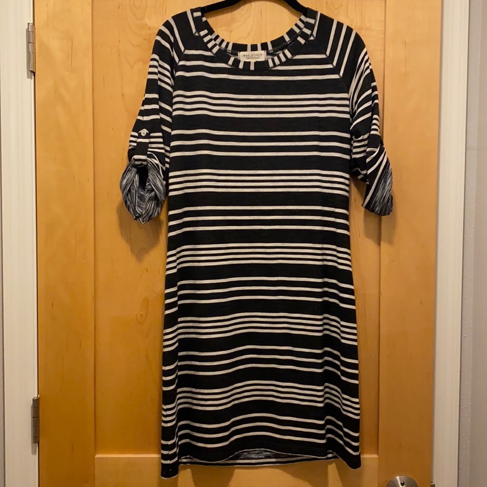 Max Studio T-shirt dress